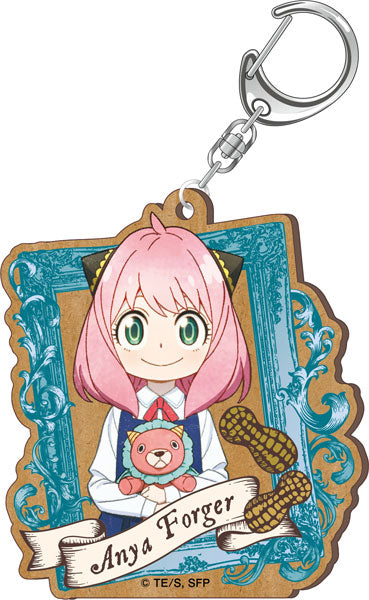 Anya with Quimera Vintage Series Wood Plate Keychain - Spy x Family